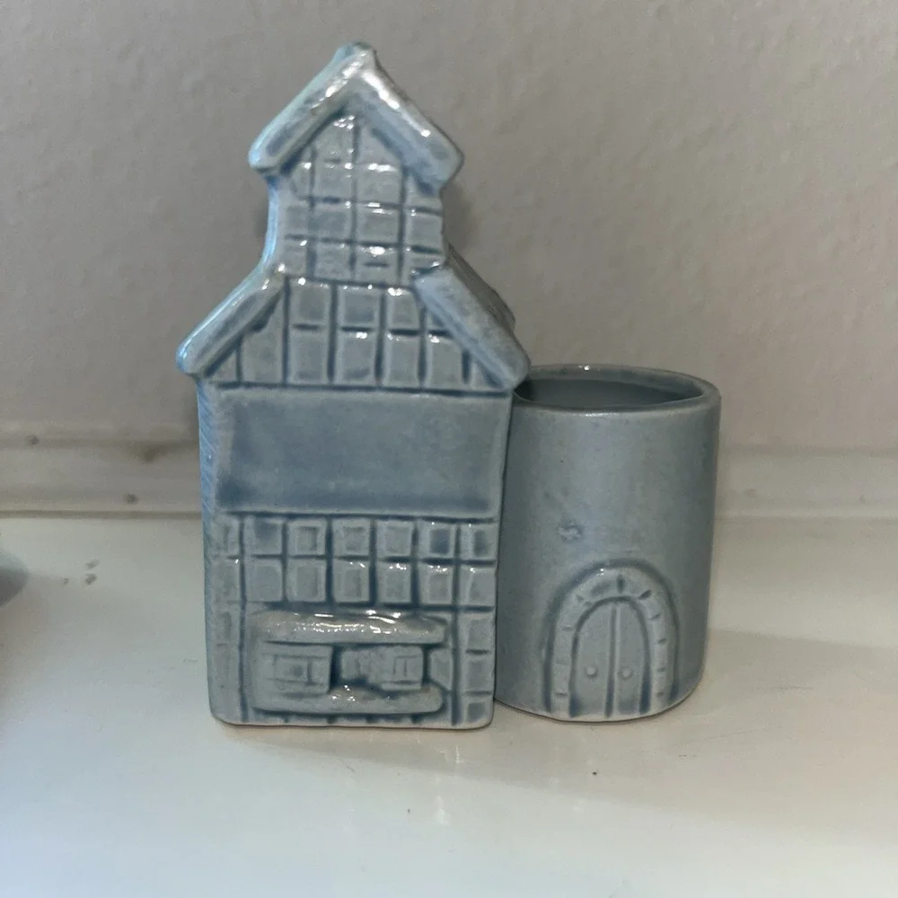 Vintage Japan Toothpick Holder Ceramic Barn Silo 3